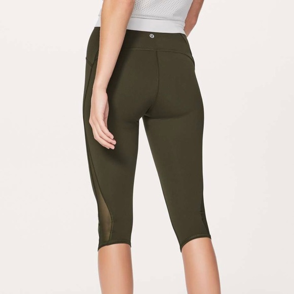 Olive green lululemon cropped leggings - Picture 2 of 8